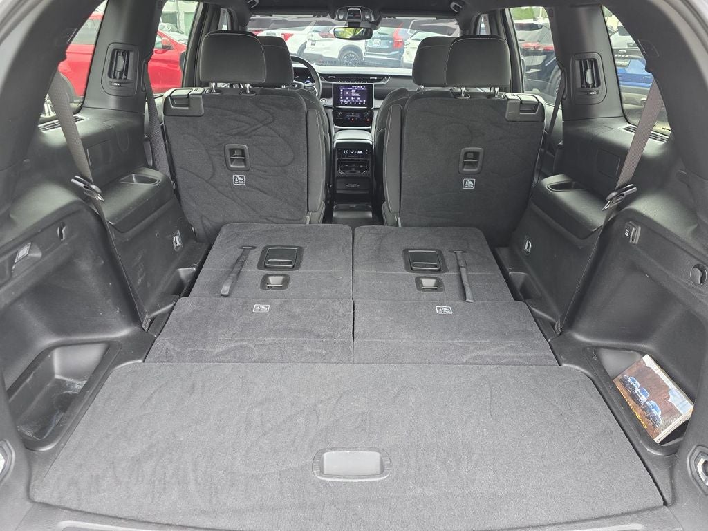 2024 Jeep Grand Cherokee L Laredo