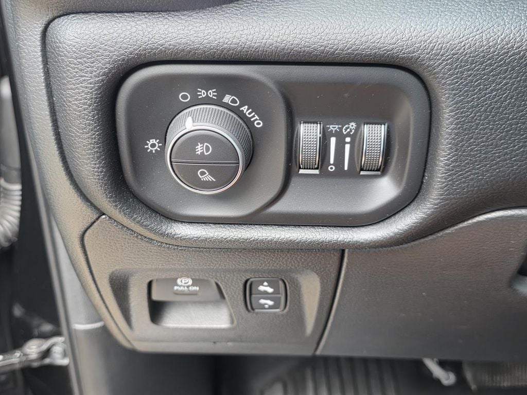 2022 RAM 1500 Laramie ROCKY RIDGE PACKAGE