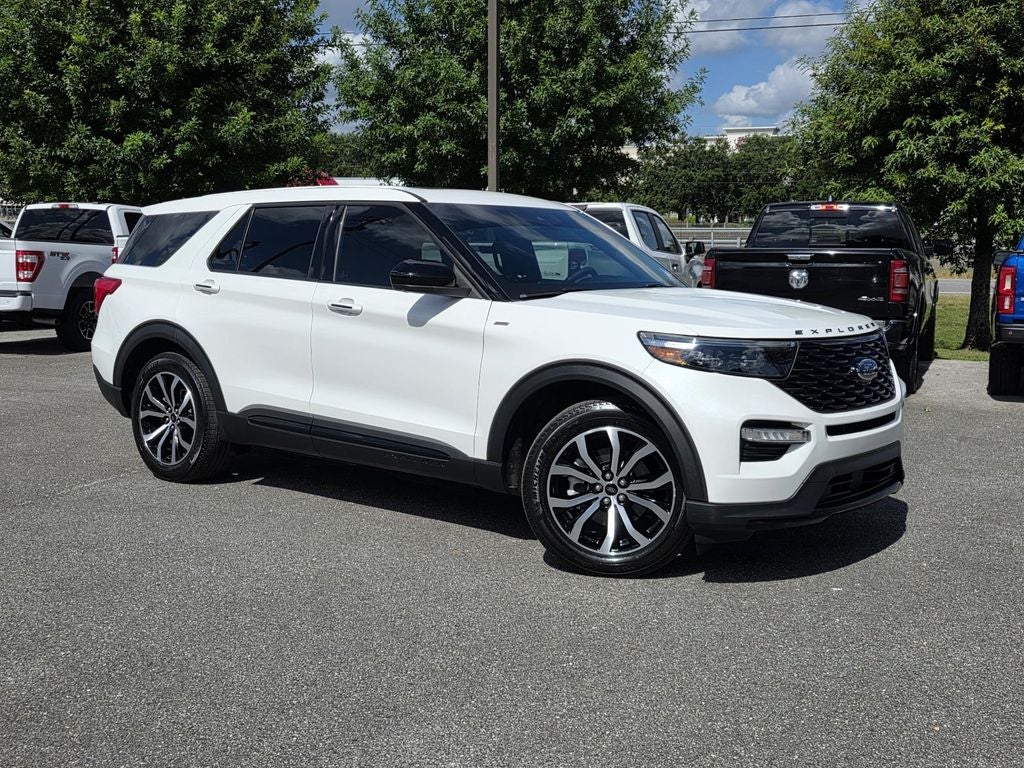 2022 Ford Explorer ST-Line