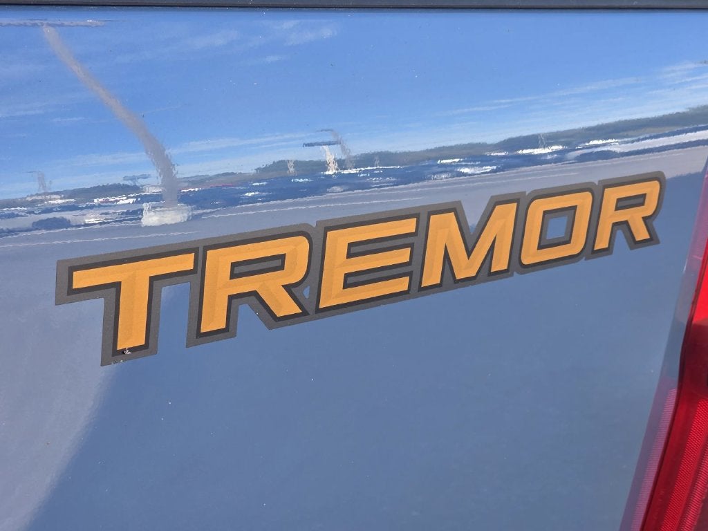 2023 Ford F-250SD Lariat Lariat Ultimate & Tremor Off Road