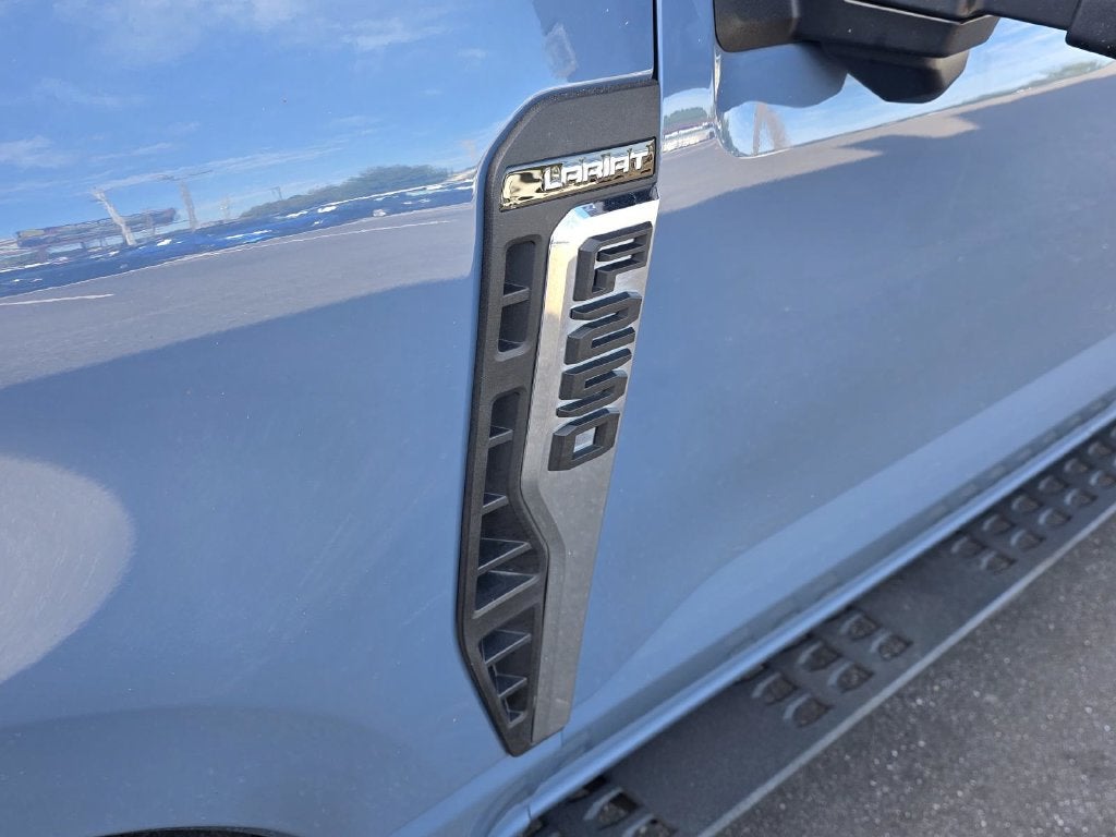 2023 Ford F-250SD Lariat Lariat Ultimate & Tremor Off Road