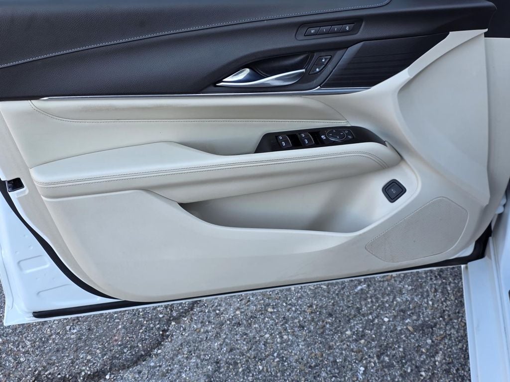 2023 Cadillac CT4 Premium Luxury