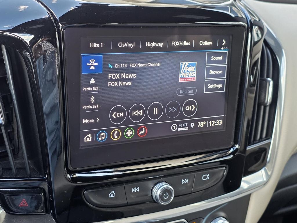 2023 Chevrolet Traverse LT Leather