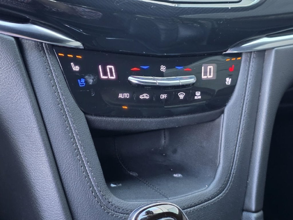 2020 Cadillac XT6 Sport