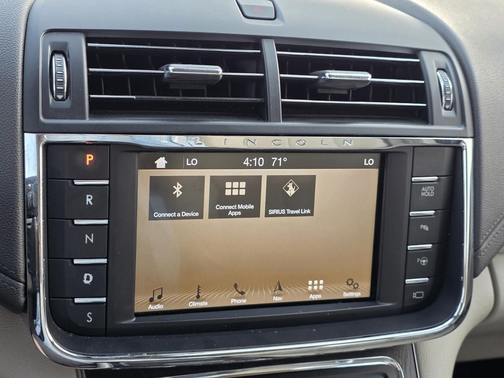 2017 Lincoln Continental Reserve