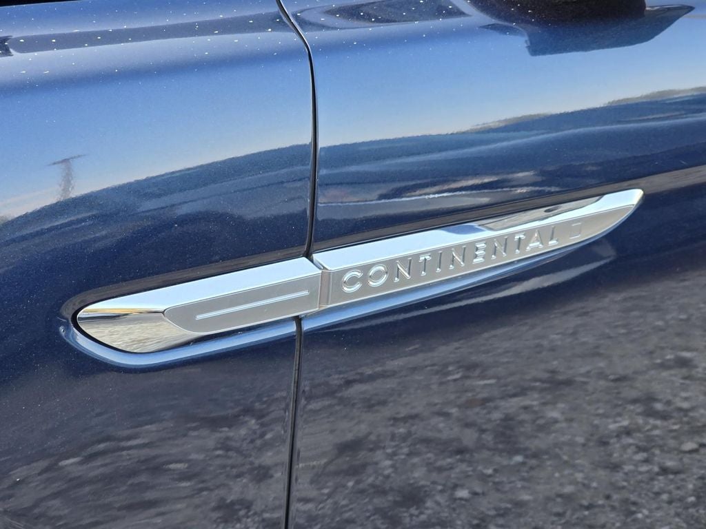 2017 Lincoln Continental Reserve