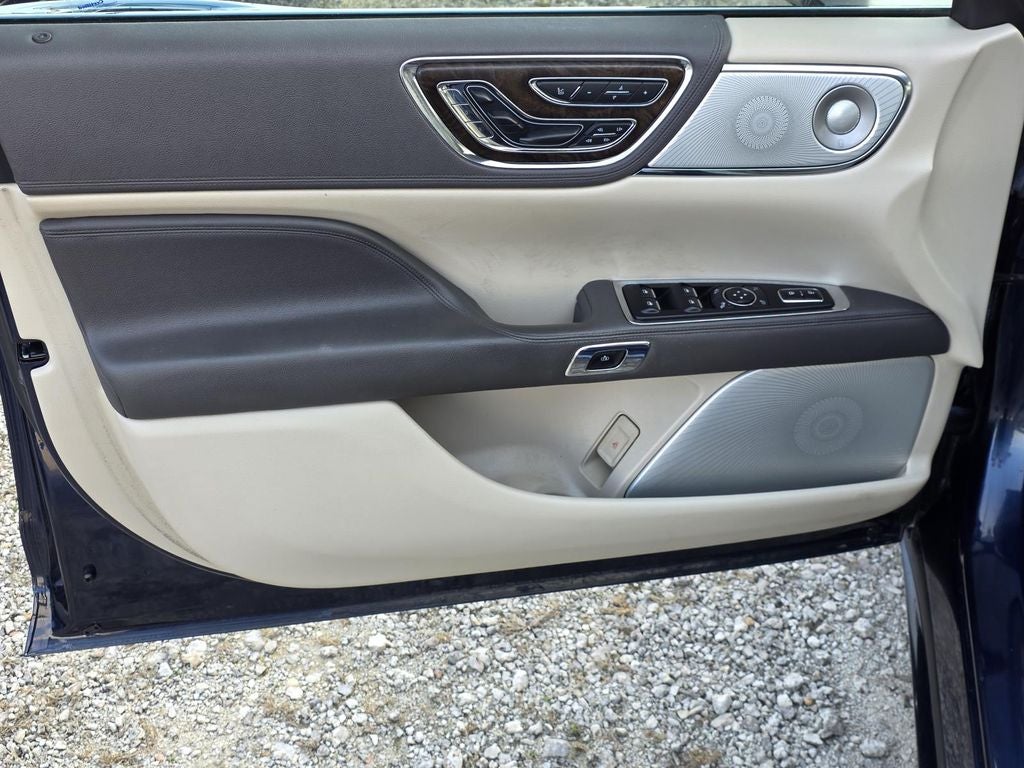 2017 Lincoln Continental Reserve