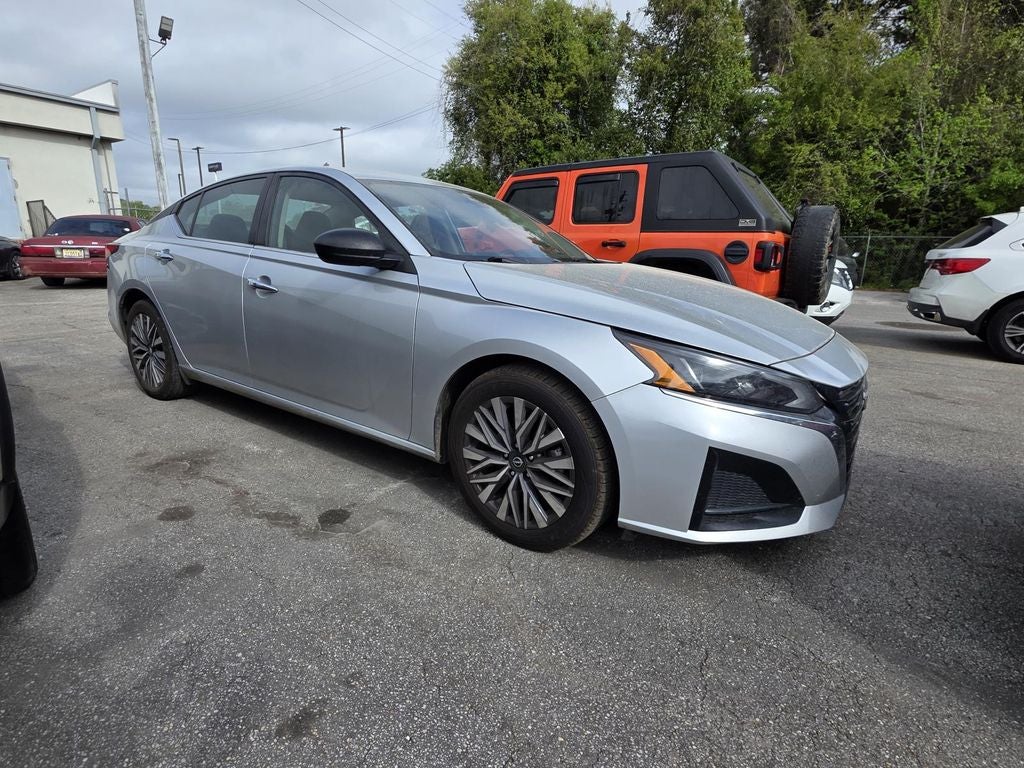2024 Nissan Altima SV