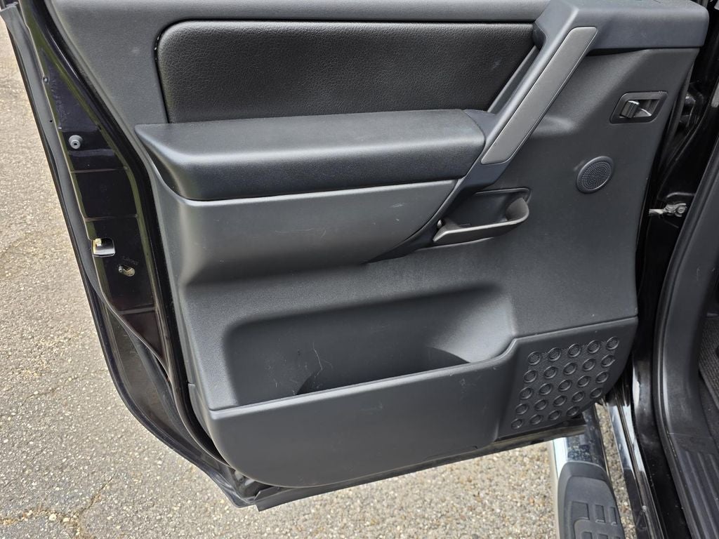 2014 Nissan Titan SL