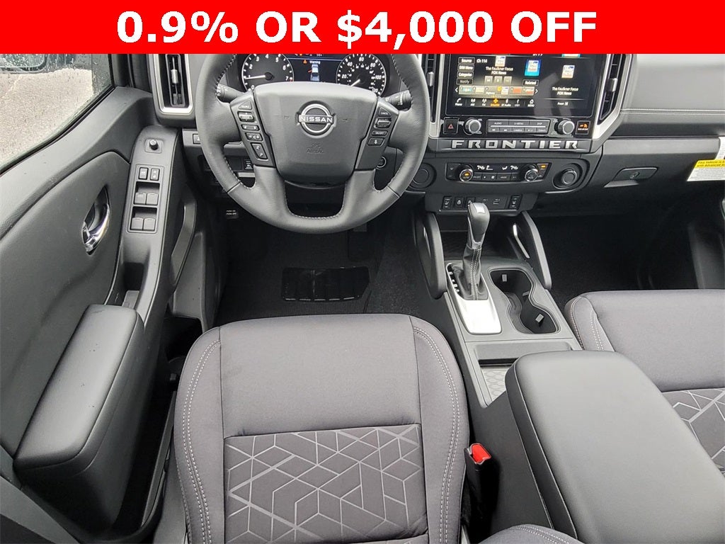 2025 Nissan Frontier SV