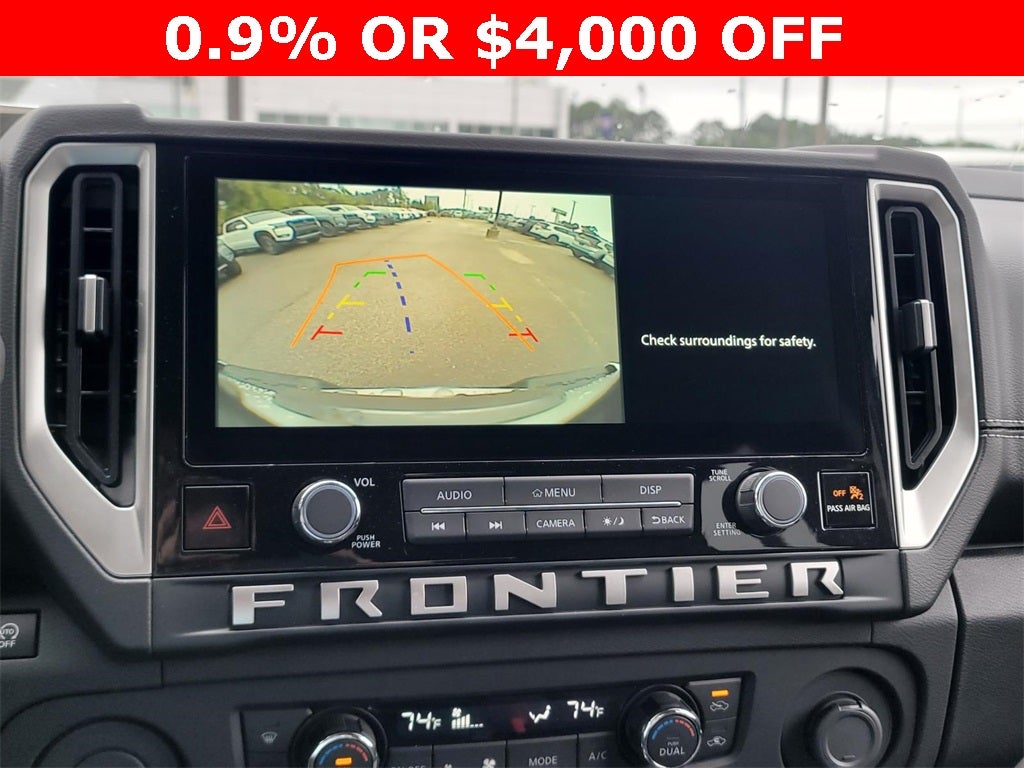 2025 Nissan Frontier SV