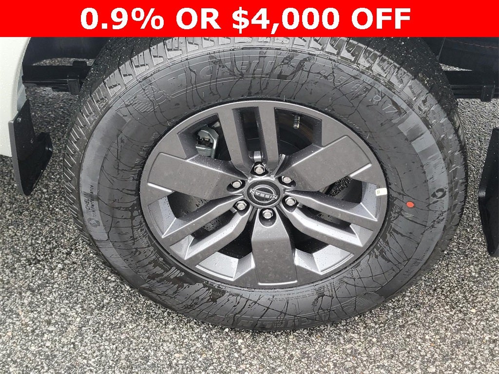 2025 Nissan Frontier SV