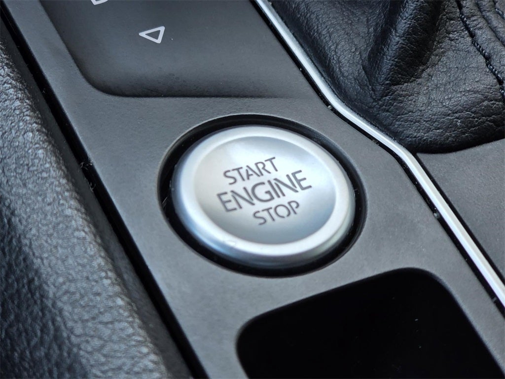 2020 Volkswagen Atlas Cross Sport 3.6L V6 SE w/Technology 4Motion