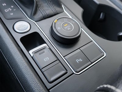 2020 Volkswagen Atlas Cross Sport 3.6L V6 SE w/Technology 4Motion