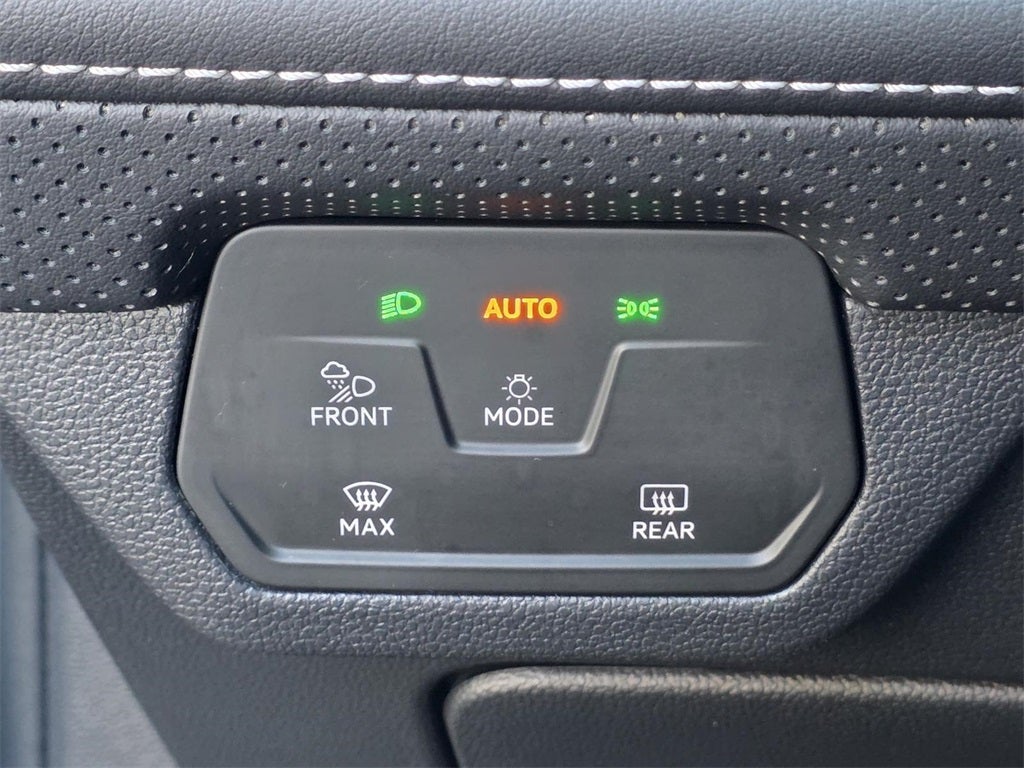 2024 Volkswagen Atlas Cross Sport 2.0T SEL R-Line