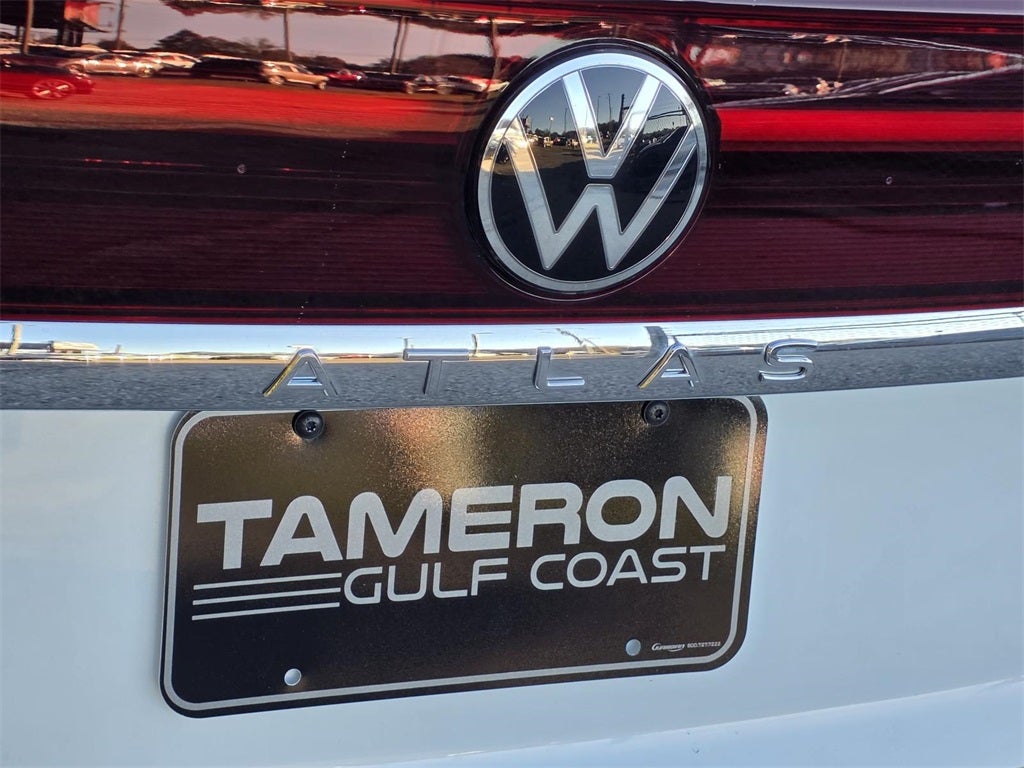 2024 Volkswagen Atlas Cross Sport 2.0T SEL R-Line