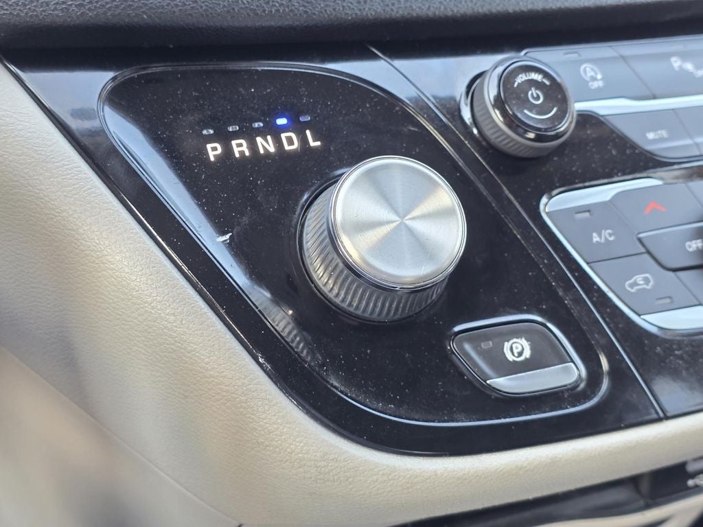 2020 Chrysler Pacifica Touring L