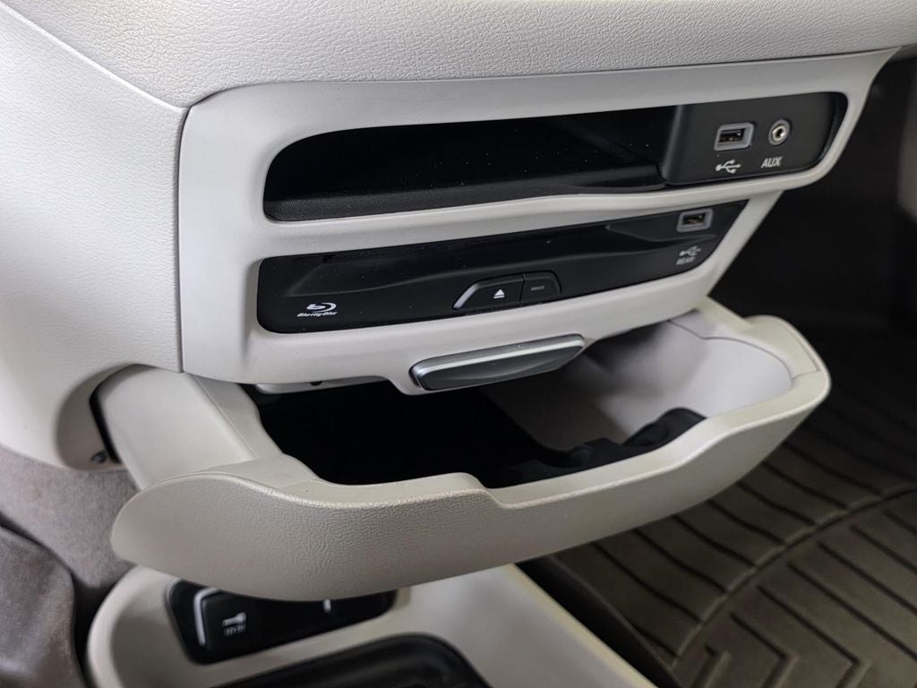 2017 Chrysler Pacifica Touring L Plus