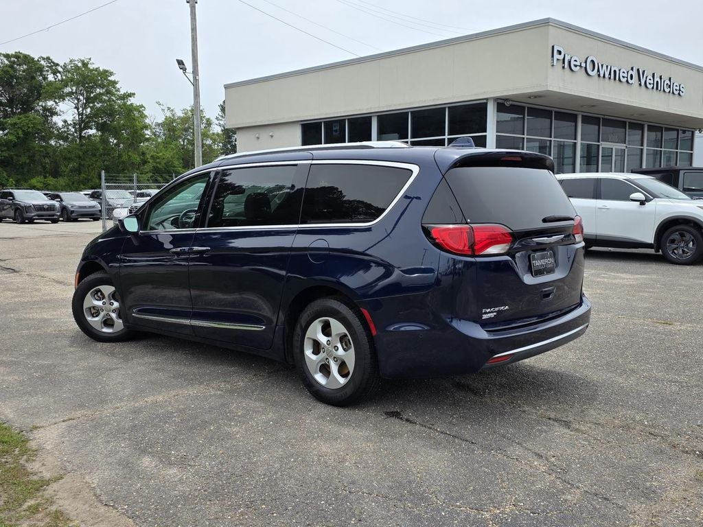 2017 Chrysler Pacifica Touring L Plus
