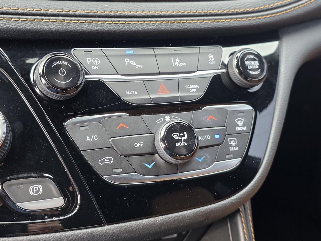 2022 Chrysler Pacifica Hybrid Pinnacle