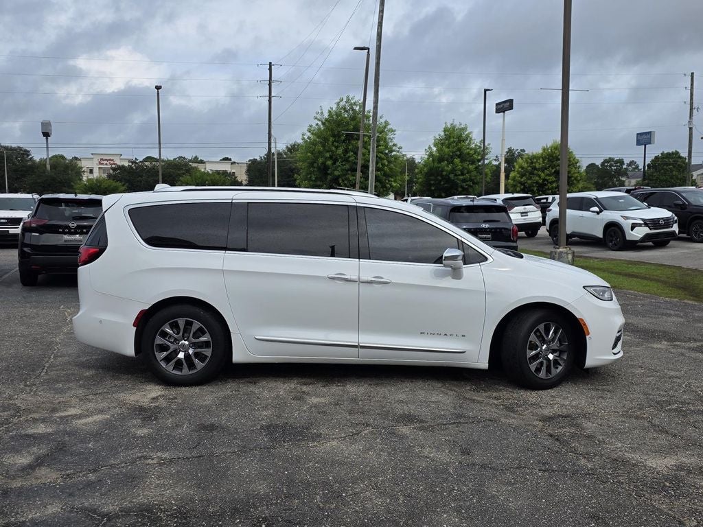 2022 Chrysler Pacifica Hybrid Pinnacle