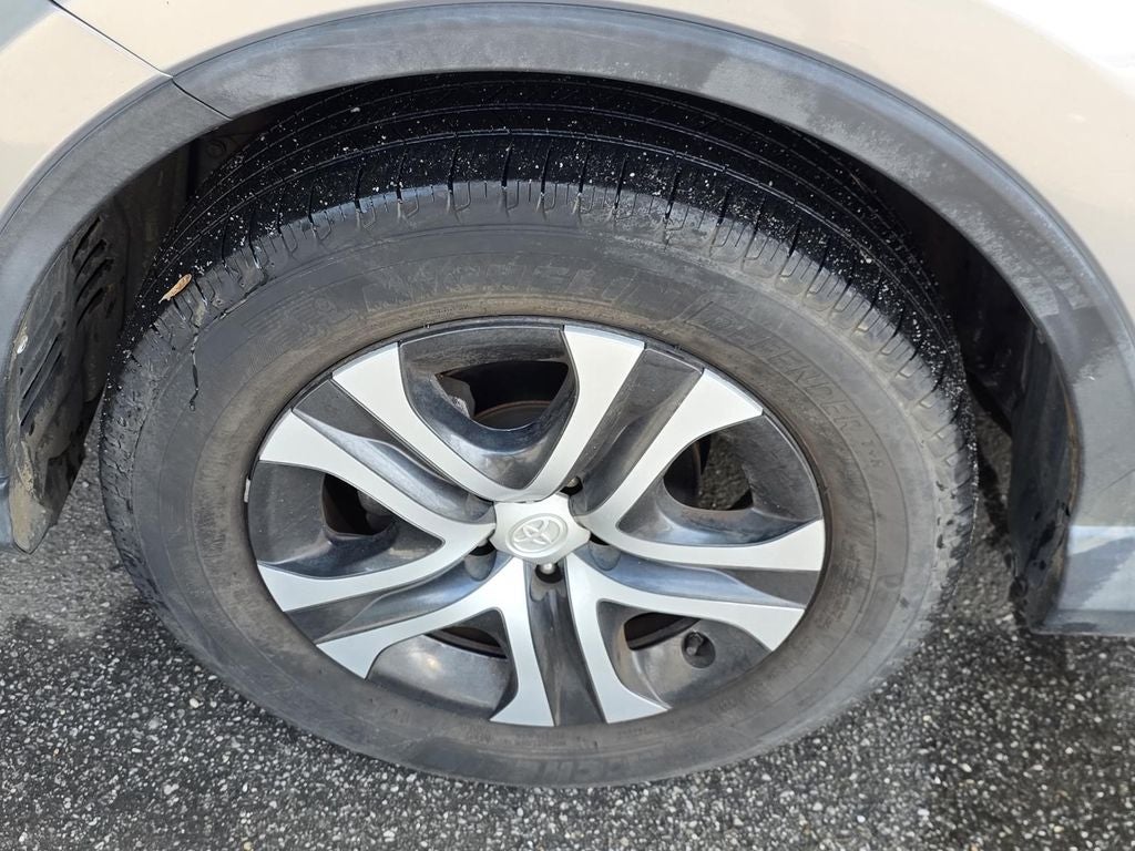 2017 Toyota RAV4 LE
