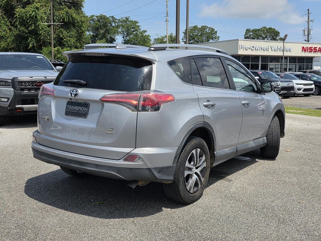 2017 Toyota RAV4 LE