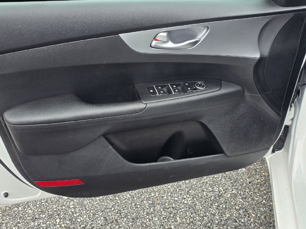 2022 Kia Forte FE