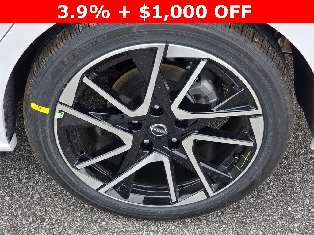 2025 Nissan Sentra SR