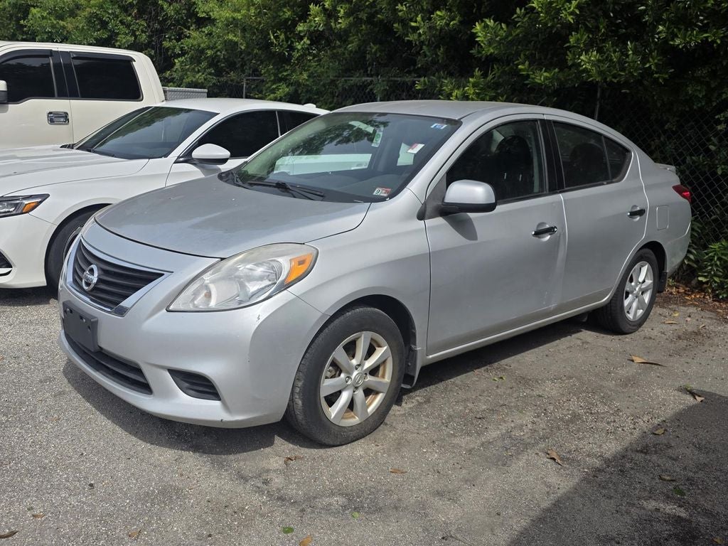 2014 Nissan Versa 1.6 SV