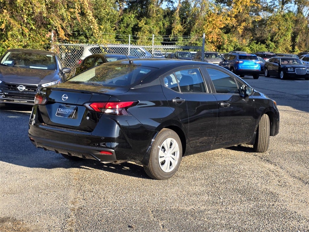 2025 Nissan Versa 1.6 S