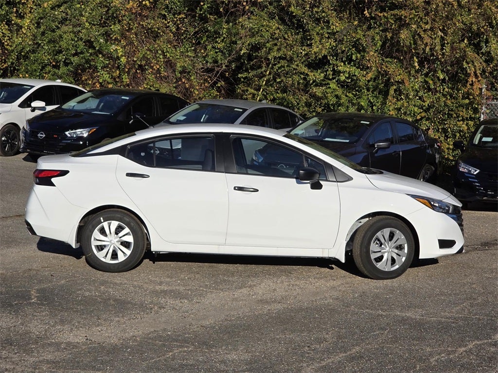 2025 Nissan Versa 1.6 S