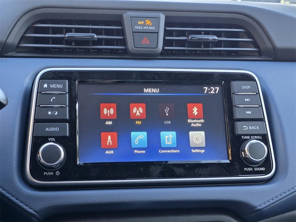 2025 Nissan Versa 1.6 SV