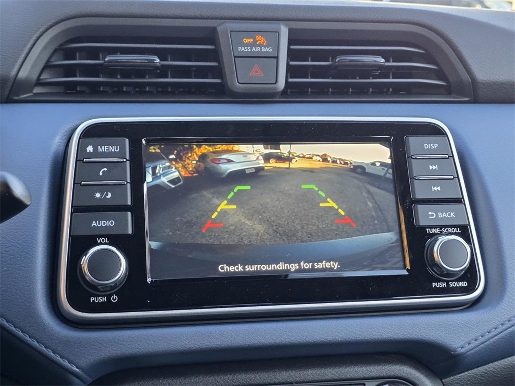 2025 Nissan Versa 1.6 SV