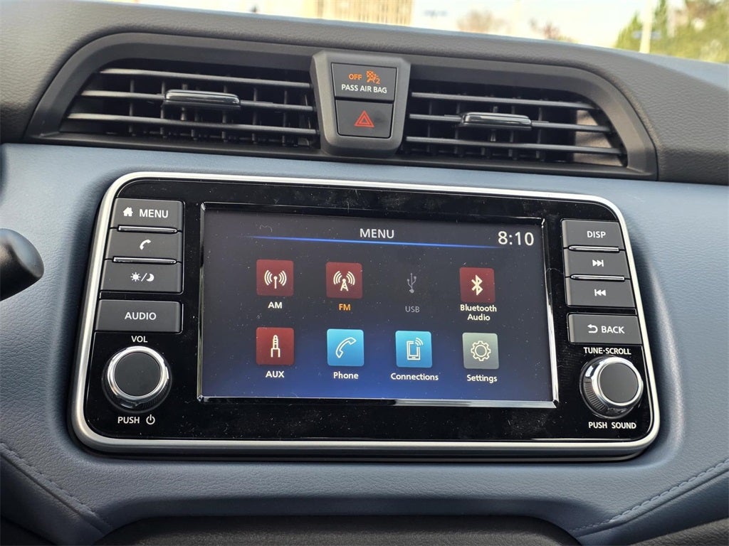 2025 Nissan Versa 1.6 SV