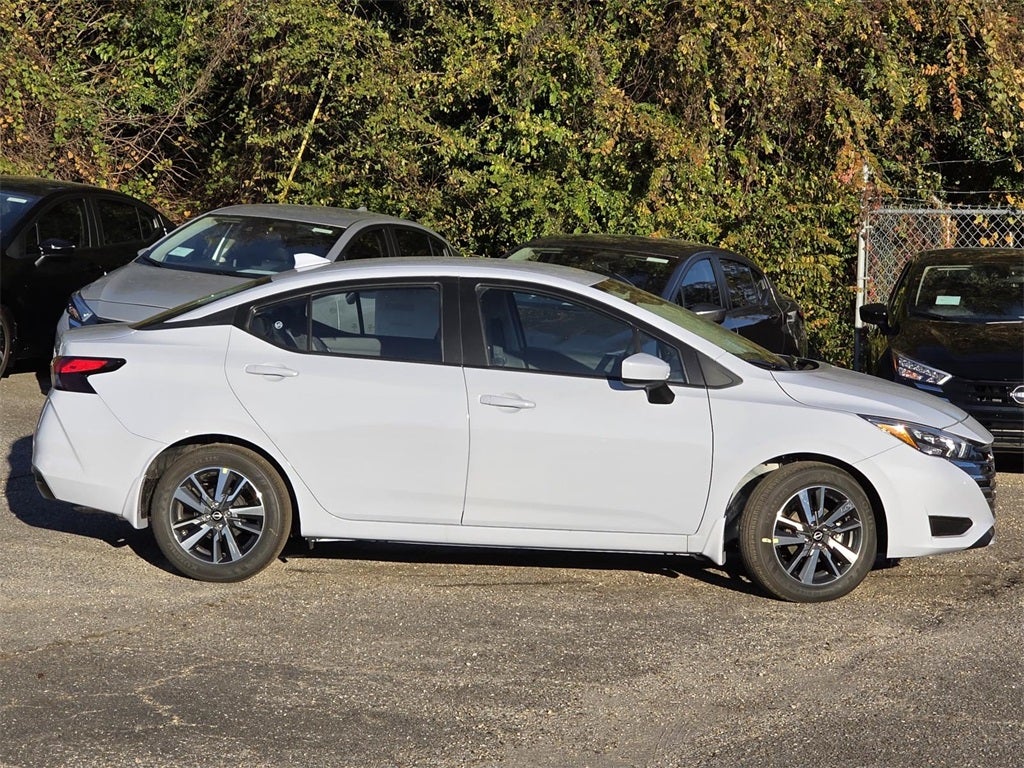 2025 Nissan Versa 1.6 SV
