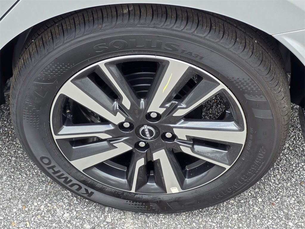 2025 Nissan Versa 1.6 SV