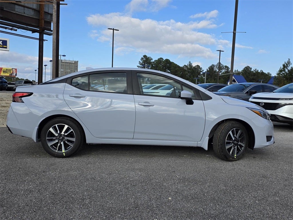 2025 Nissan Versa 1.6 SV