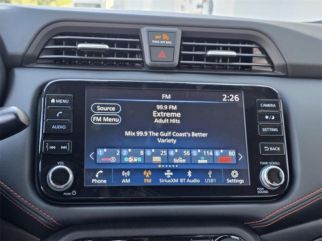 2025 Nissan Versa 1.6 SR