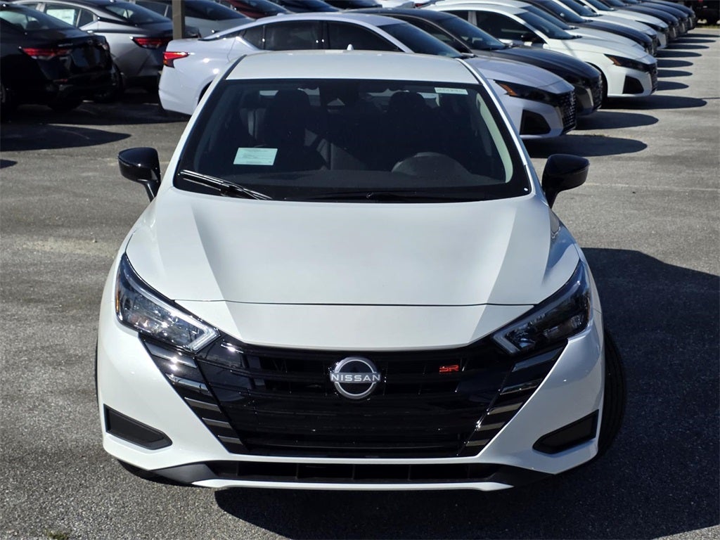 2025 Nissan Versa 1.6 SR