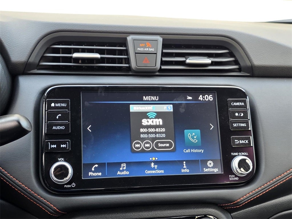 2025 Nissan Versa 1.6 SR