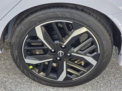 2025 Nissan Versa 1.6 SR