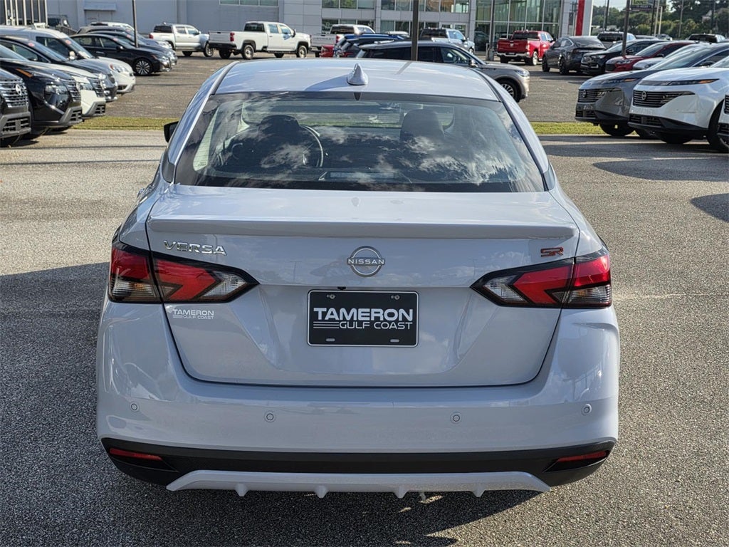 2025 Nissan Versa 1.6 SR