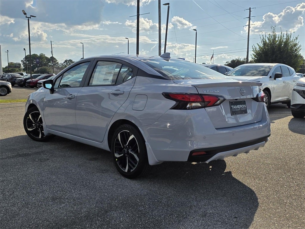2025 Nissan Versa 1.6 SR