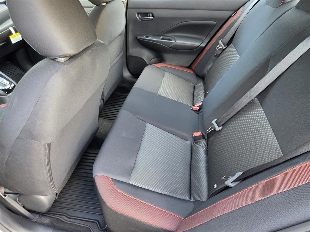 2025 Nissan Versa 1.6 SR