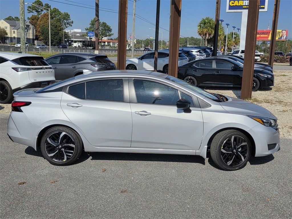 2025 Nissan Versa 1.6 SR