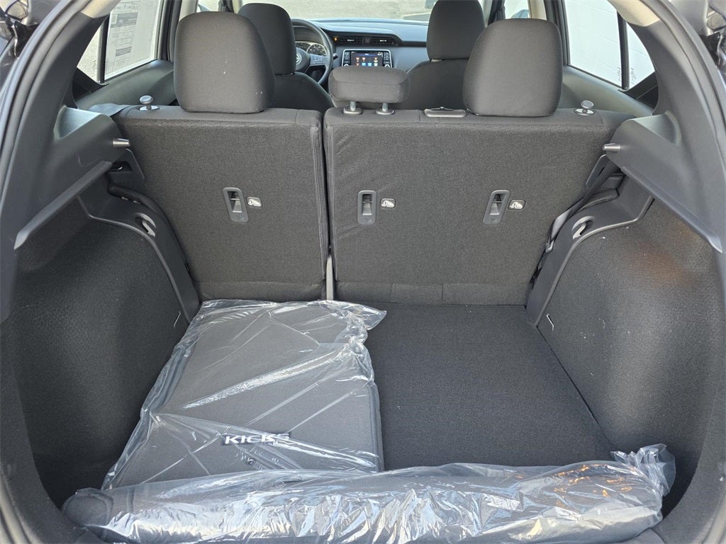 2025 Nissan Kicks Play S