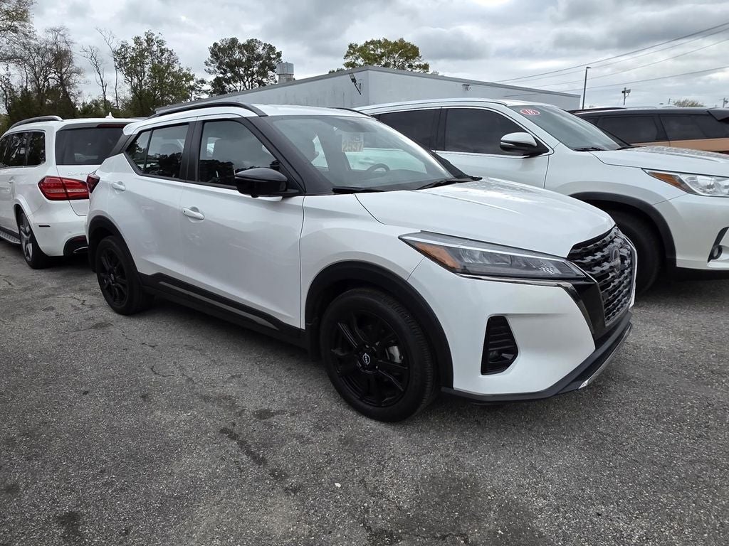 2024 Nissan Kicks SR