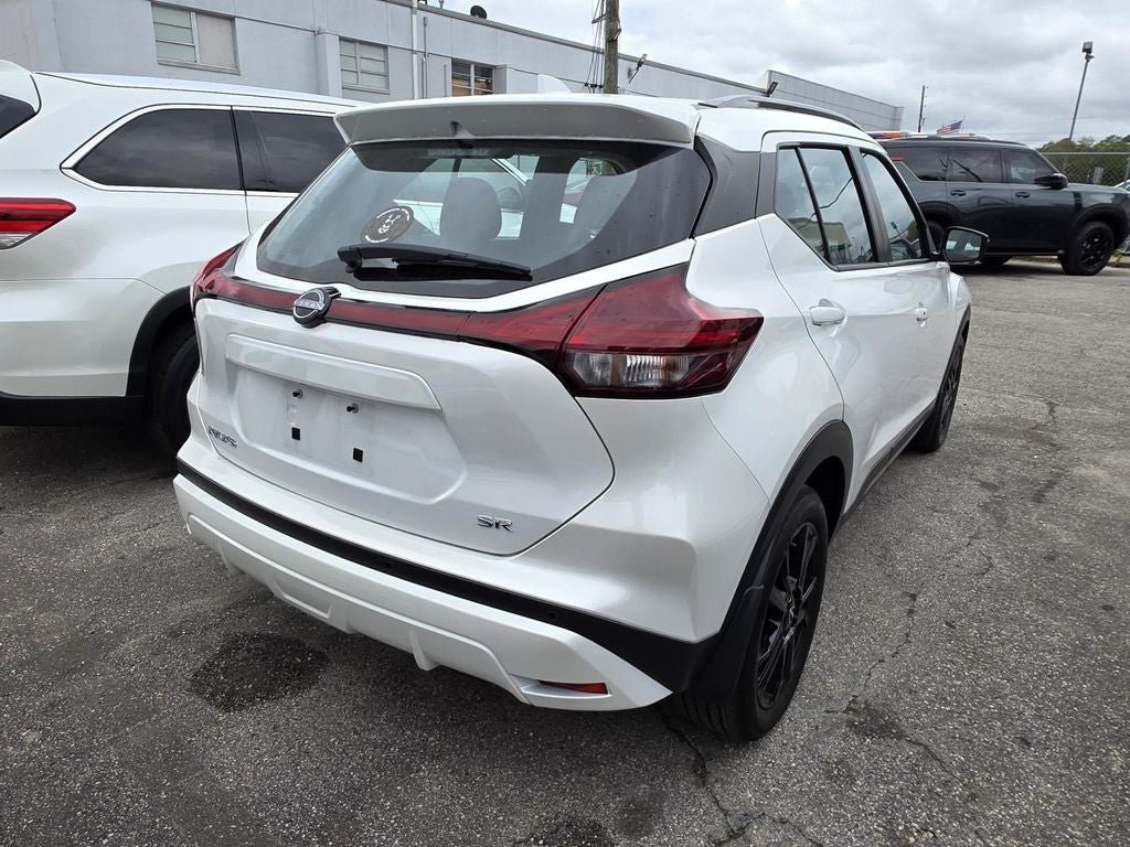2024 Nissan Kicks SR