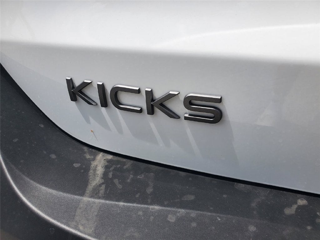 2027 Nissan Kicks S